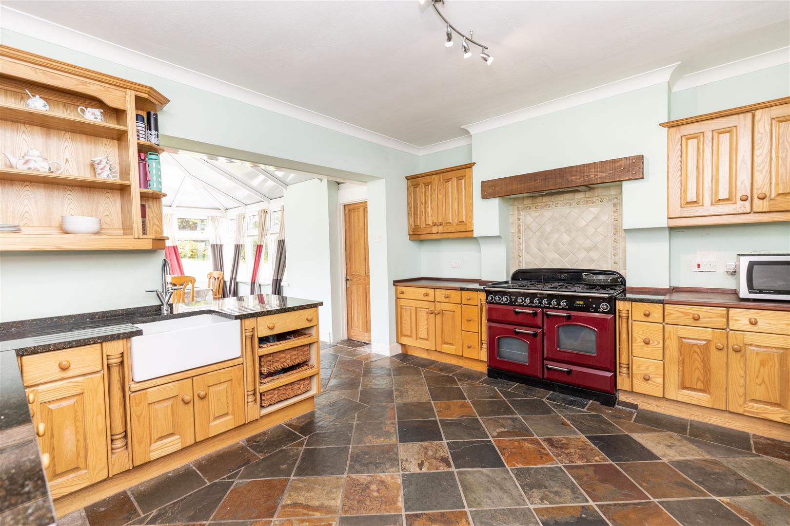 19 Chantry Rise, Penarth, Vale of Glamorgan, CF64 5RS